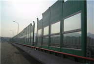 公路声屏障成为促和谐降噪设施